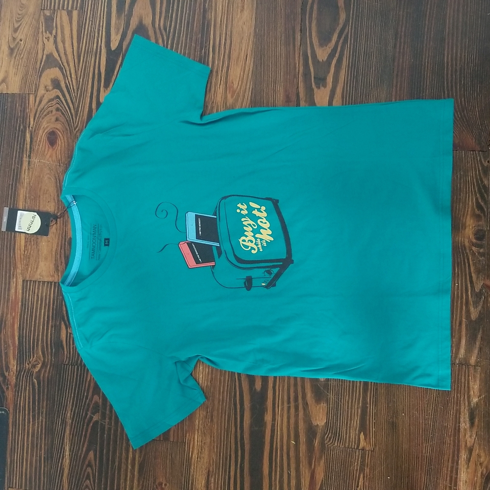 Tamnoon Man Graphic Tee